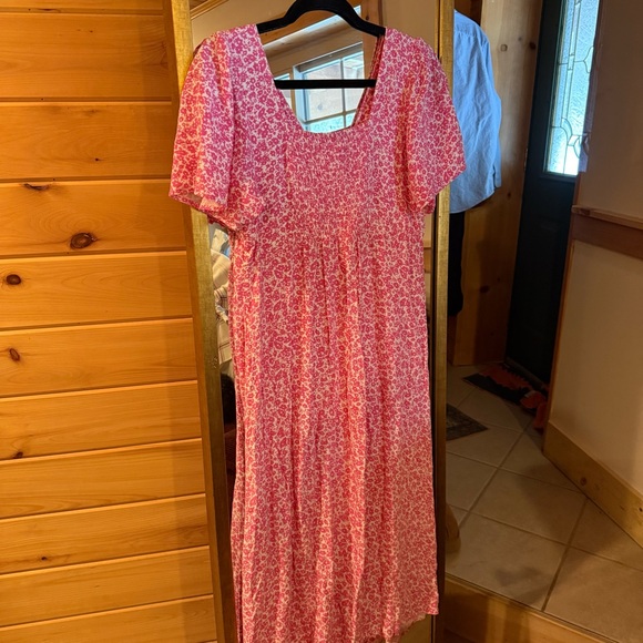 Old Navy Pink Floral Midi Dress - Picture 4 of 7